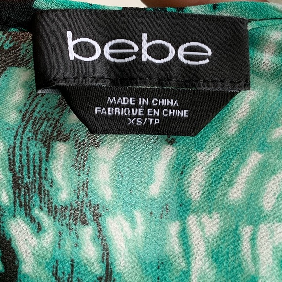 BEBE sleeveless blouse - Picture 4 of 4